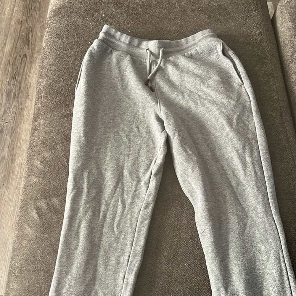Gray joggers men”s small